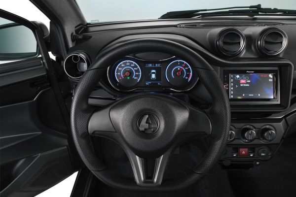 Mopedbiler fra AIXAM Crossline Aluminium dekor dashboard