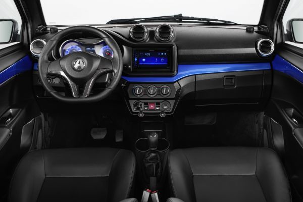 Mopedbiler fra AIXAM e Coupé Coupe GTI interiør rødt
